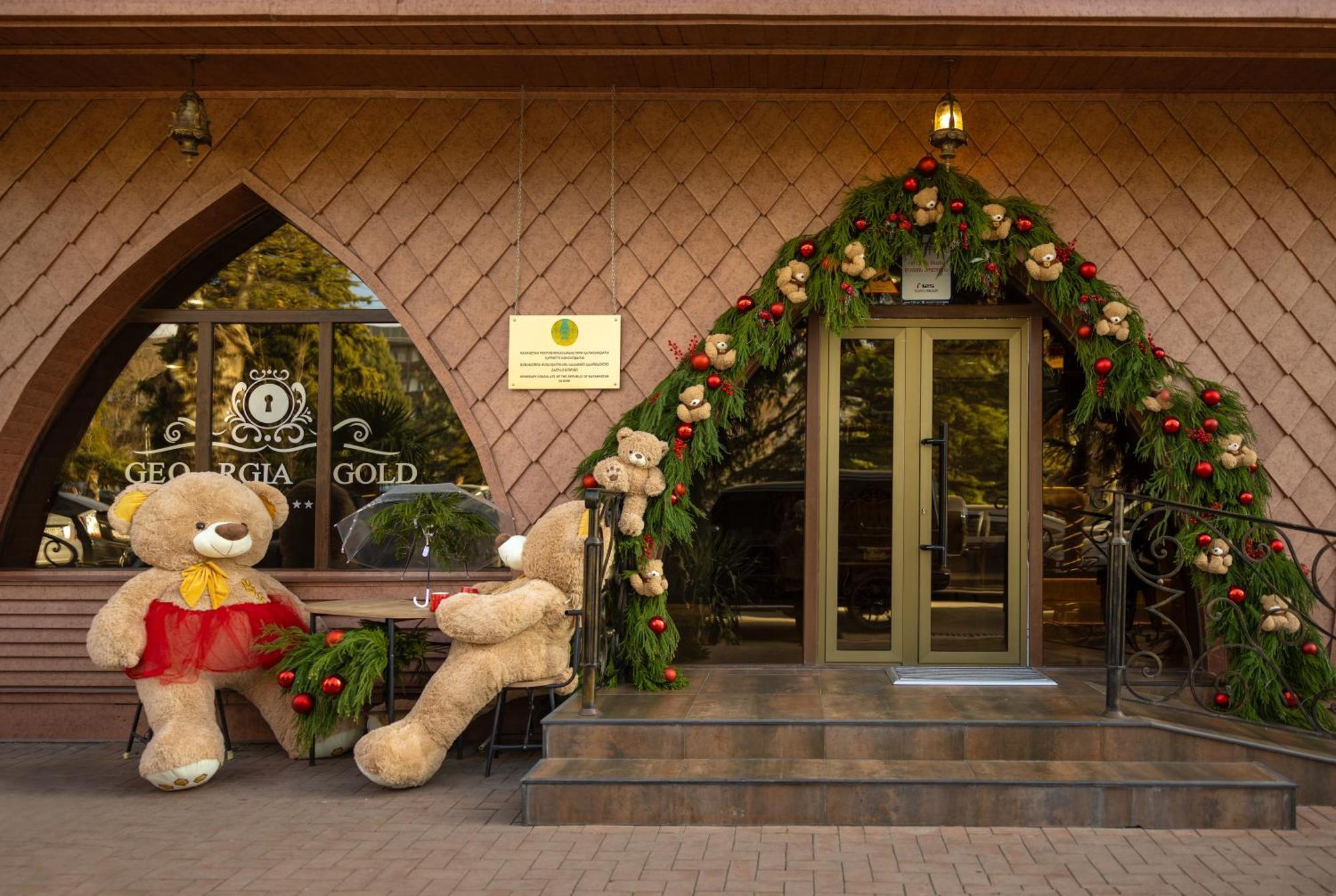 Hotel Georgia Gold Gori Esterno foto