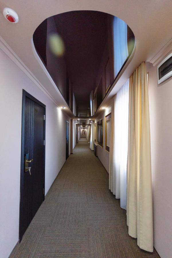 Hotel Georgia Gold Gori Esterno foto